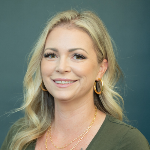 Faculty Photo- Holly Torrez